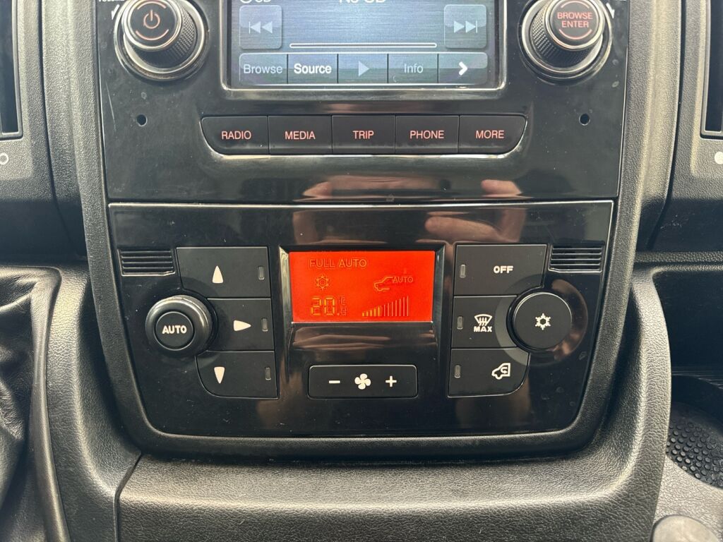 Peugeot Boxer 2019 Harmaa