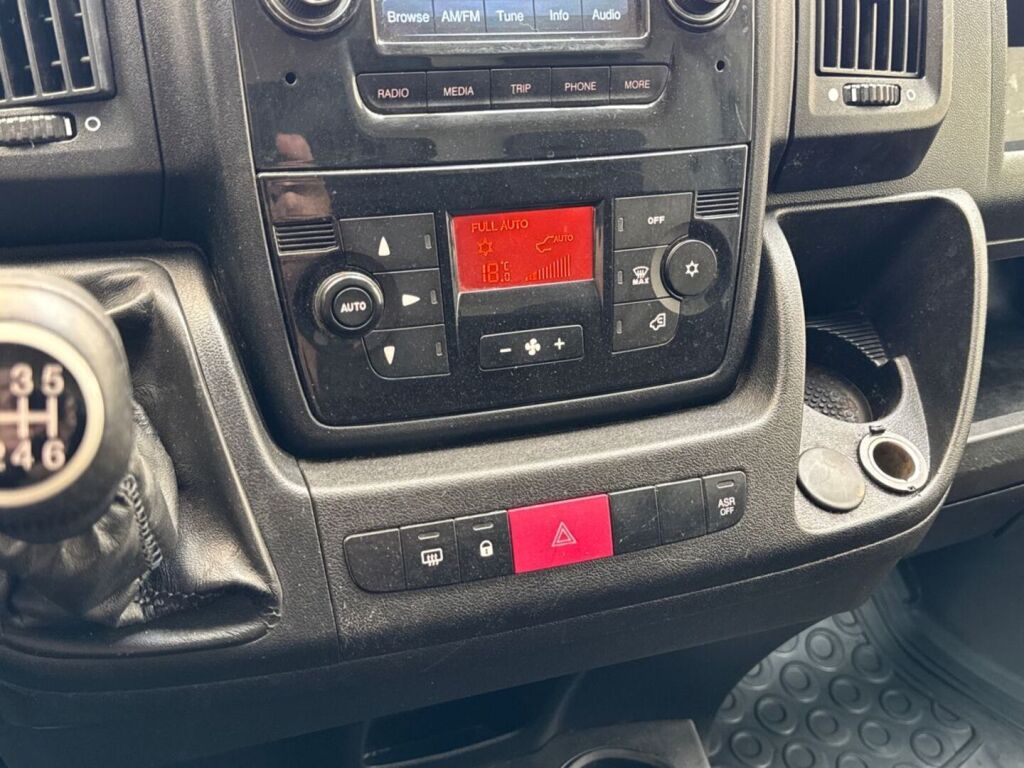 Peugeot Boxer 2019 Harmaa