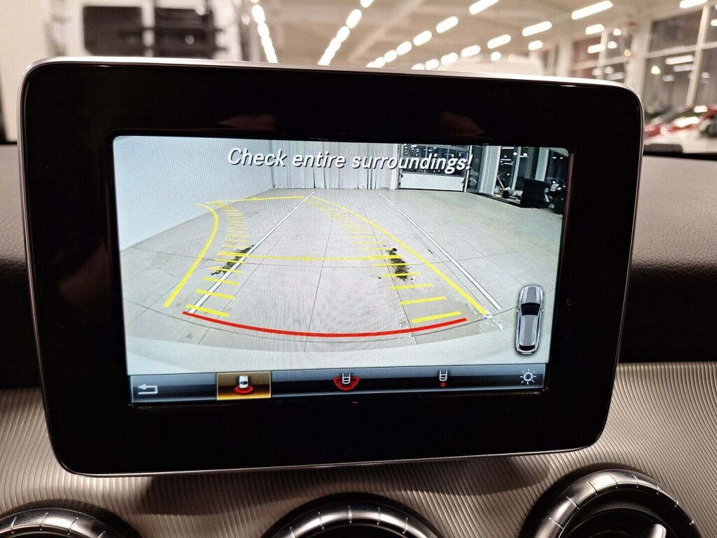 Mercedes-Benz CLA 2015 Valkoinen