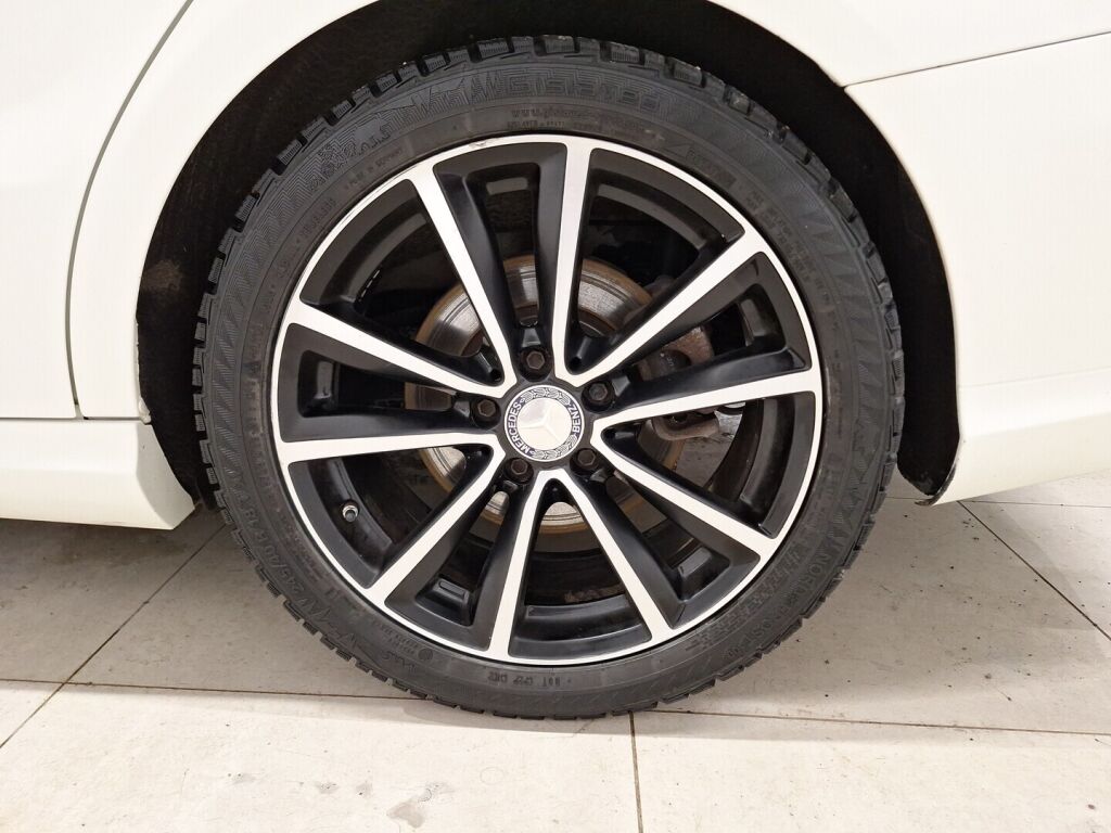 Mercedes-Benz CLA 2015 Valkoinen