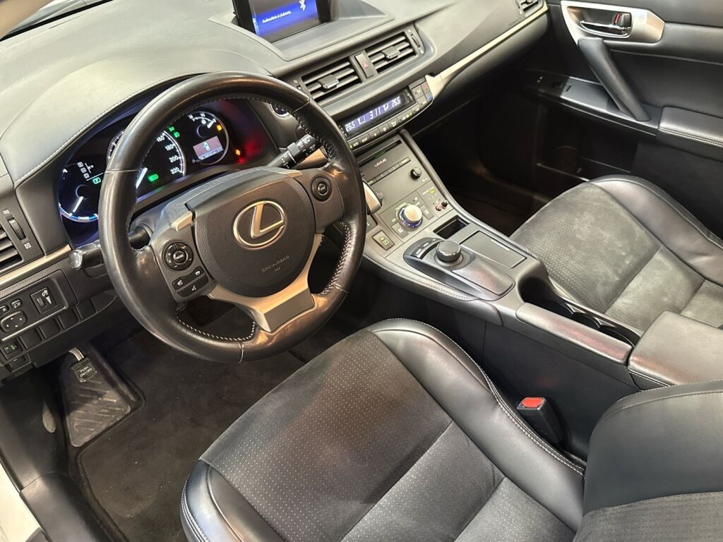 Lexus CT 2015 HH%O 79  R