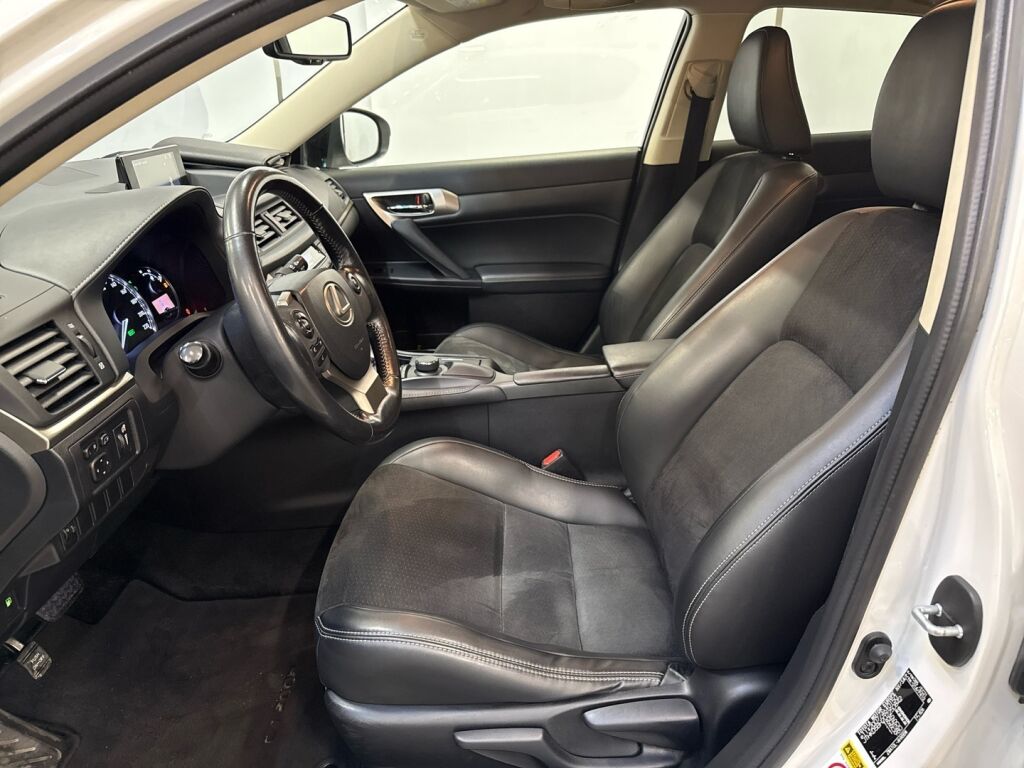 Lexus CT 2015 HH%O 79  R