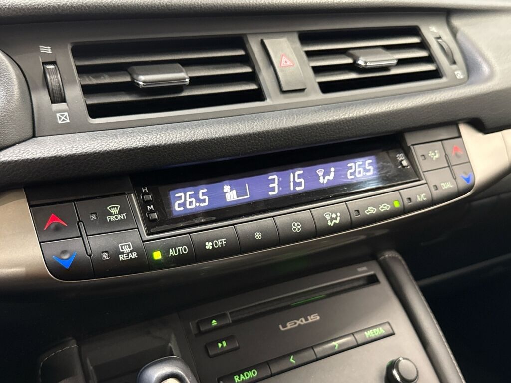 Lexus CT 2015 HH%O 79  R