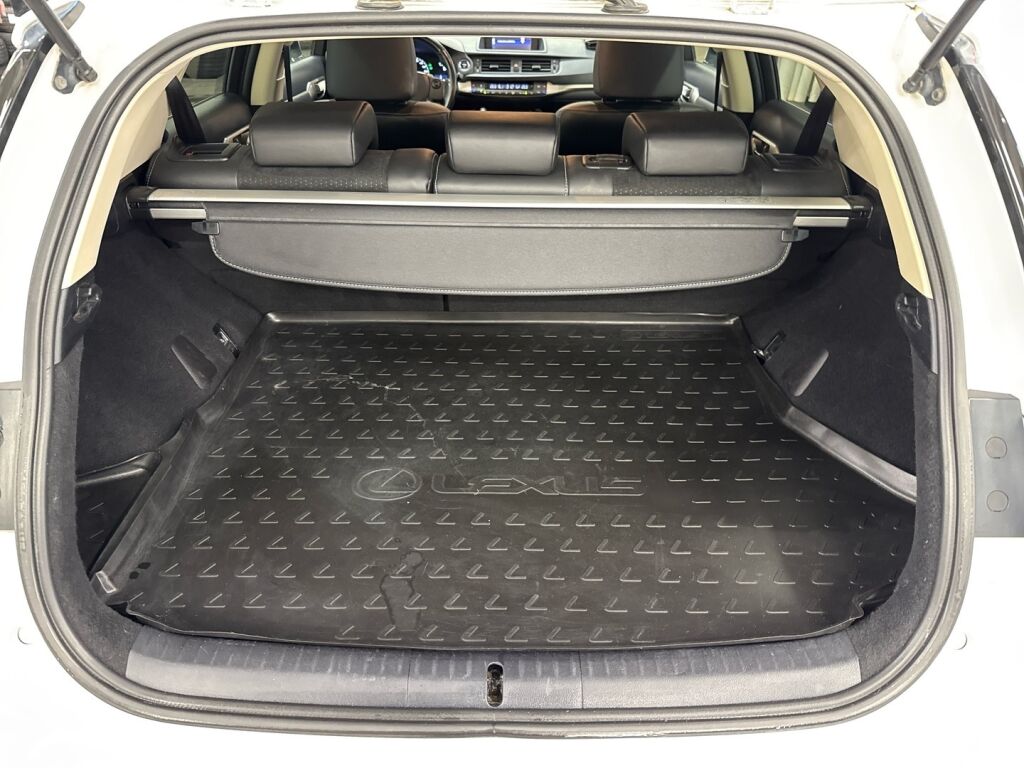 Lexus CT 2015 HH%O 79  R