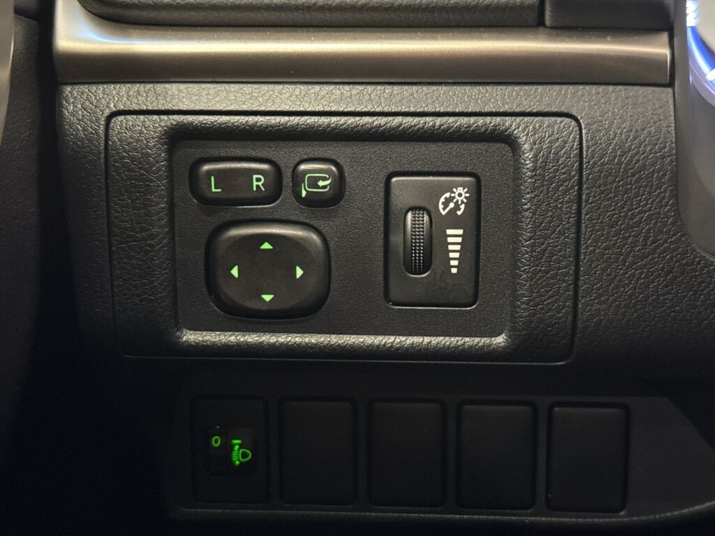 Lexus CT 2015 HH%O 79  R