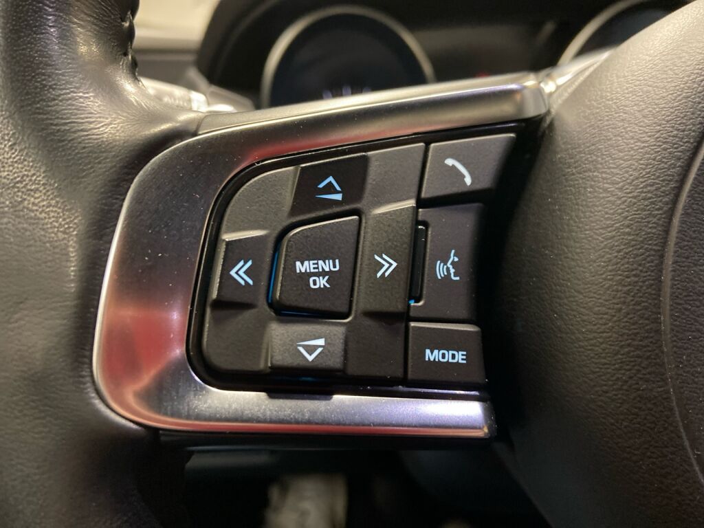 Jaguar XE 2019 Harmaa