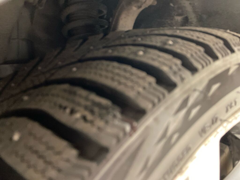 Jaguar XE 2019 Harmaa