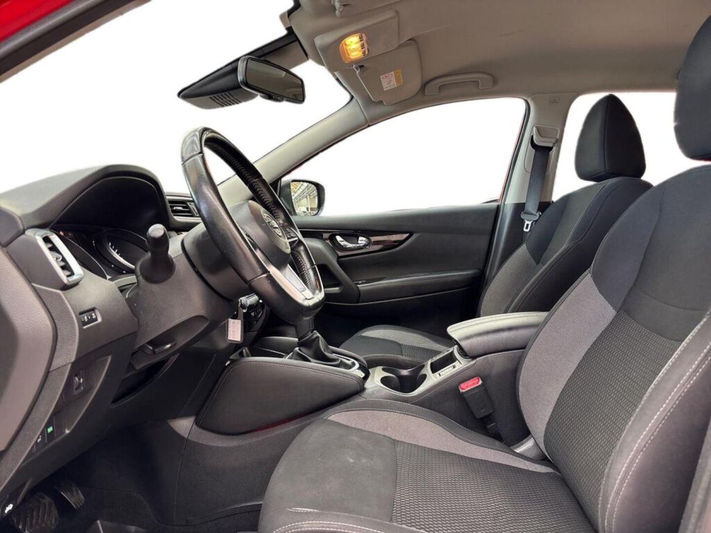 Nissan Qashqai 2019 Punainen