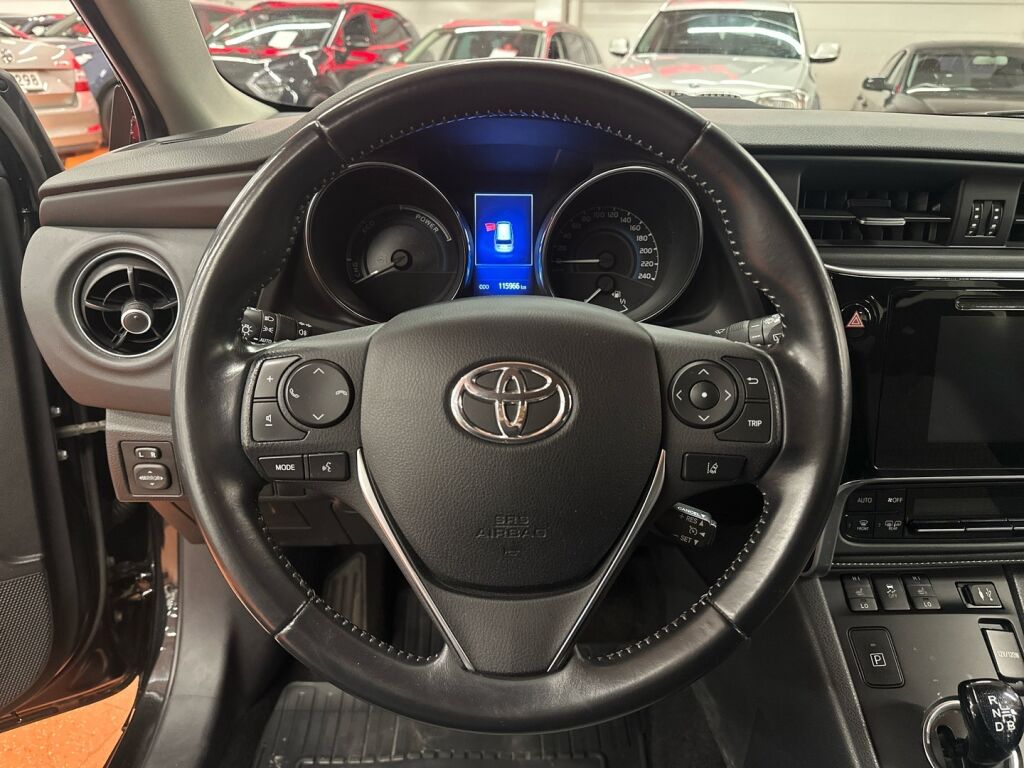 Toyota Auris 2019 Musta