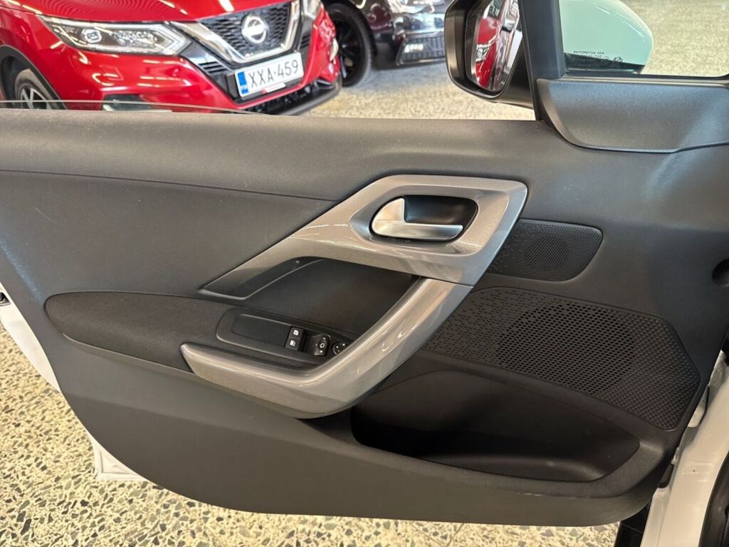 Peugeot 2008 2019 Valkoinen