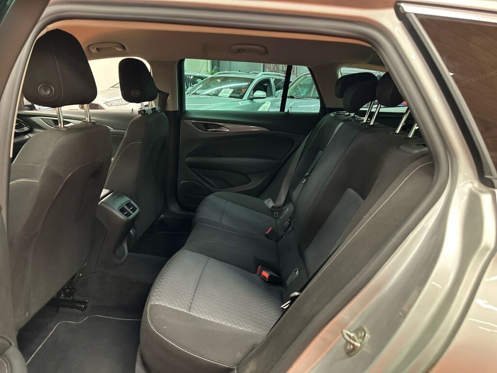 Opel Insignia 2019 Harmaa