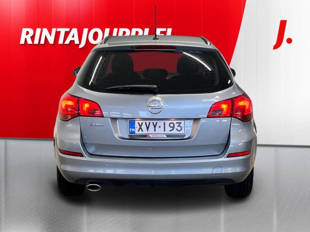 Opel Astra 2011, kuva 6/27