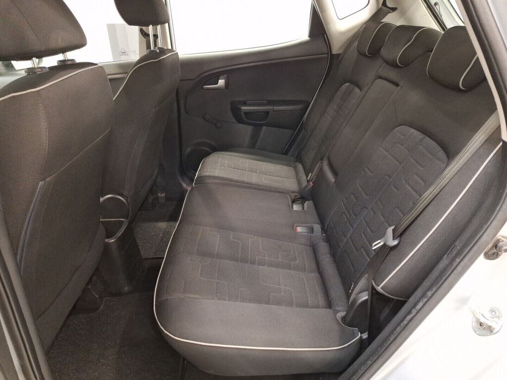 Kia Venga 2011 Hopea