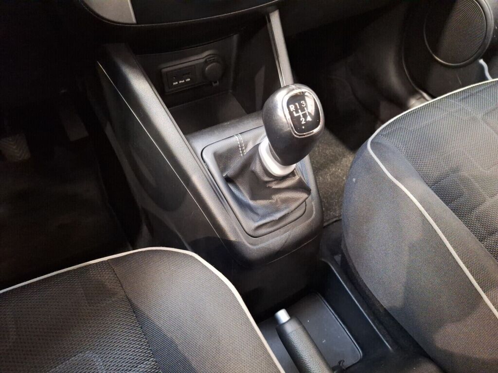 Kia Venga 2011 Hopea