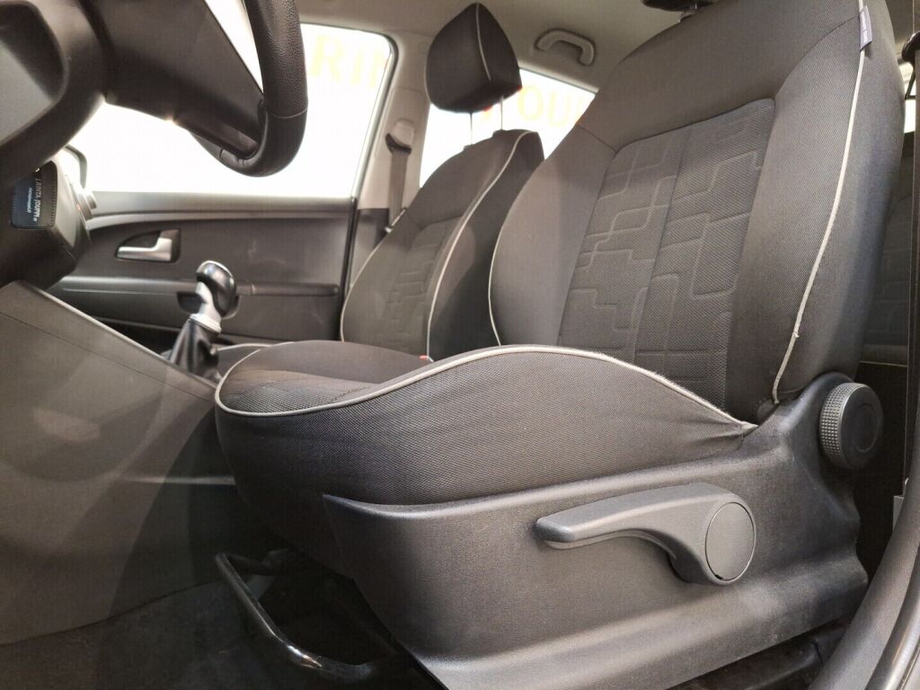 Kia Venga 2011 Hopea