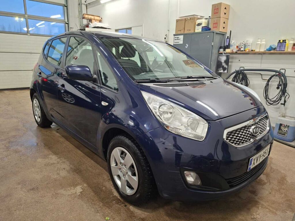 Kia Venga 2011 Sininen
