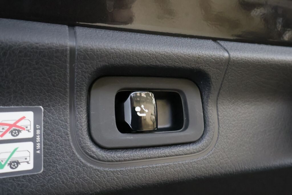 Mercedes-Benz EQE 2023 Harmaa