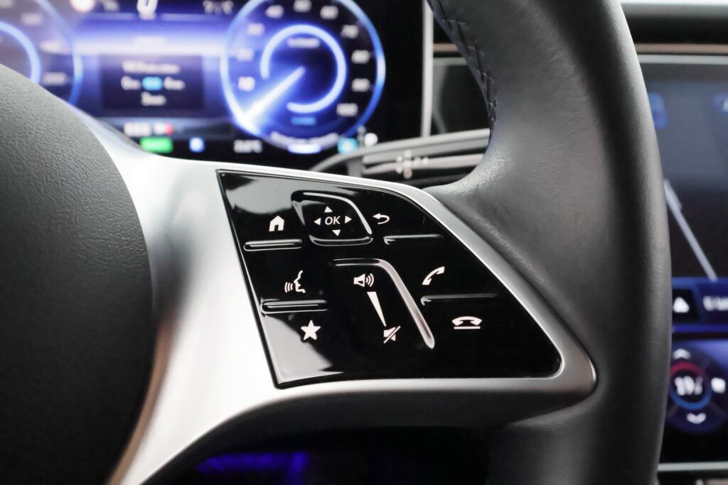 Mercedes-Benz EQE 2023 Harmaa