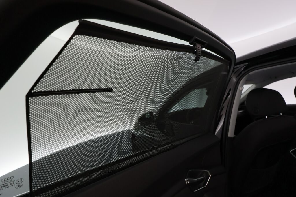 Audi e-tron 2021 Musta