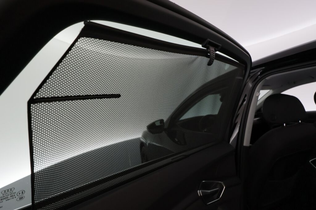 Audi e-tron 2021 Musta