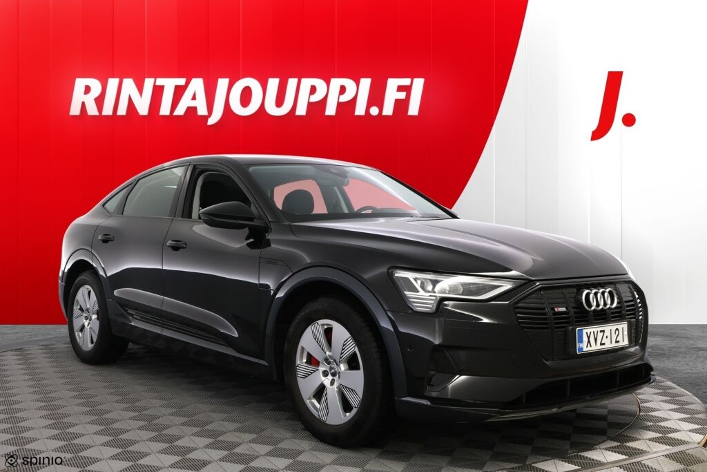 Audi e-tron 2021 Musta