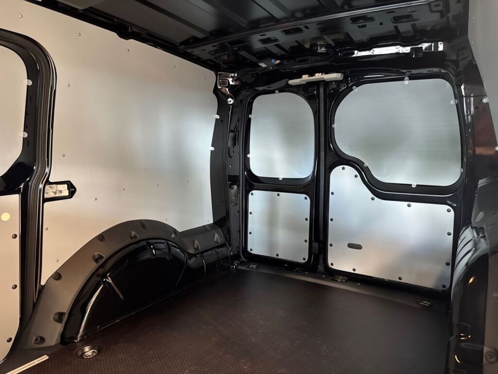 Ford Transit Connect 2025 Ink Black