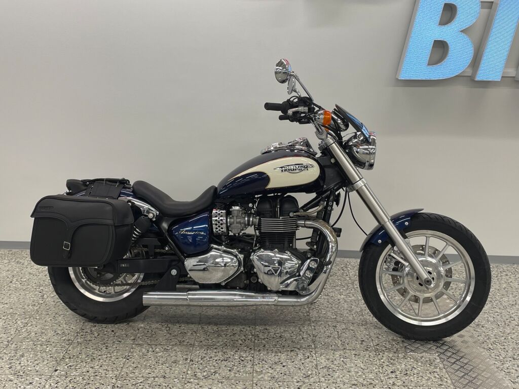 Triumph AMERICA 2010 