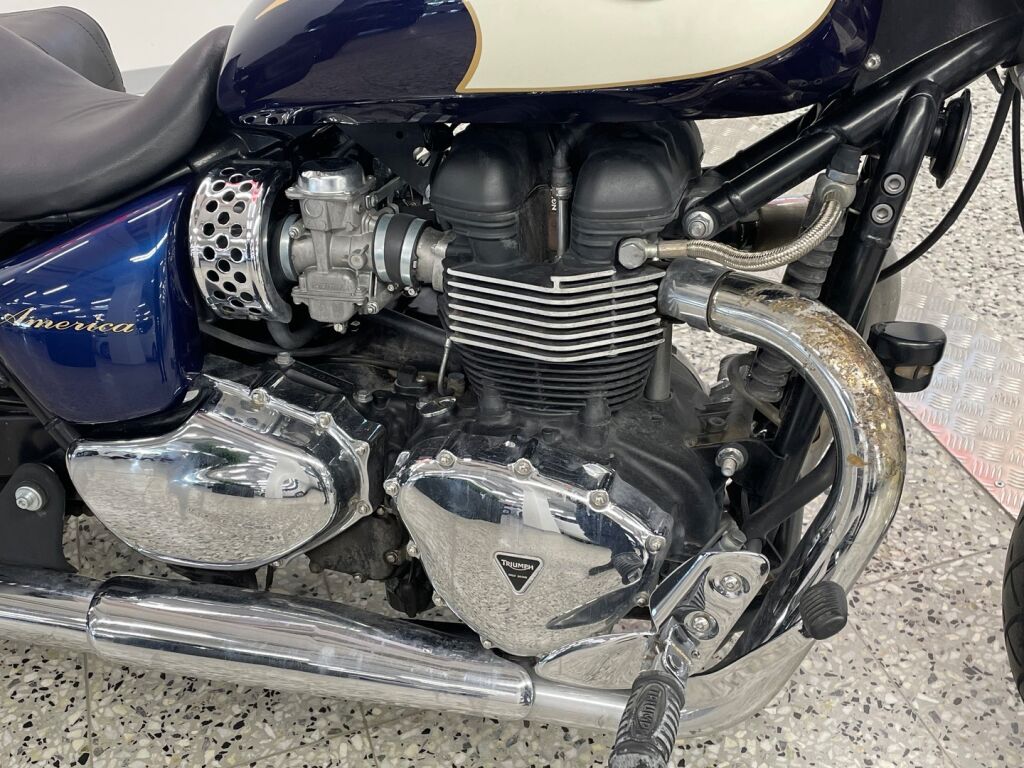 Triumph AMERICA 2010 