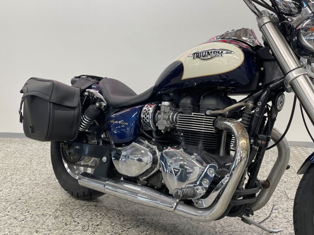 Triumph AMERICA 2010 