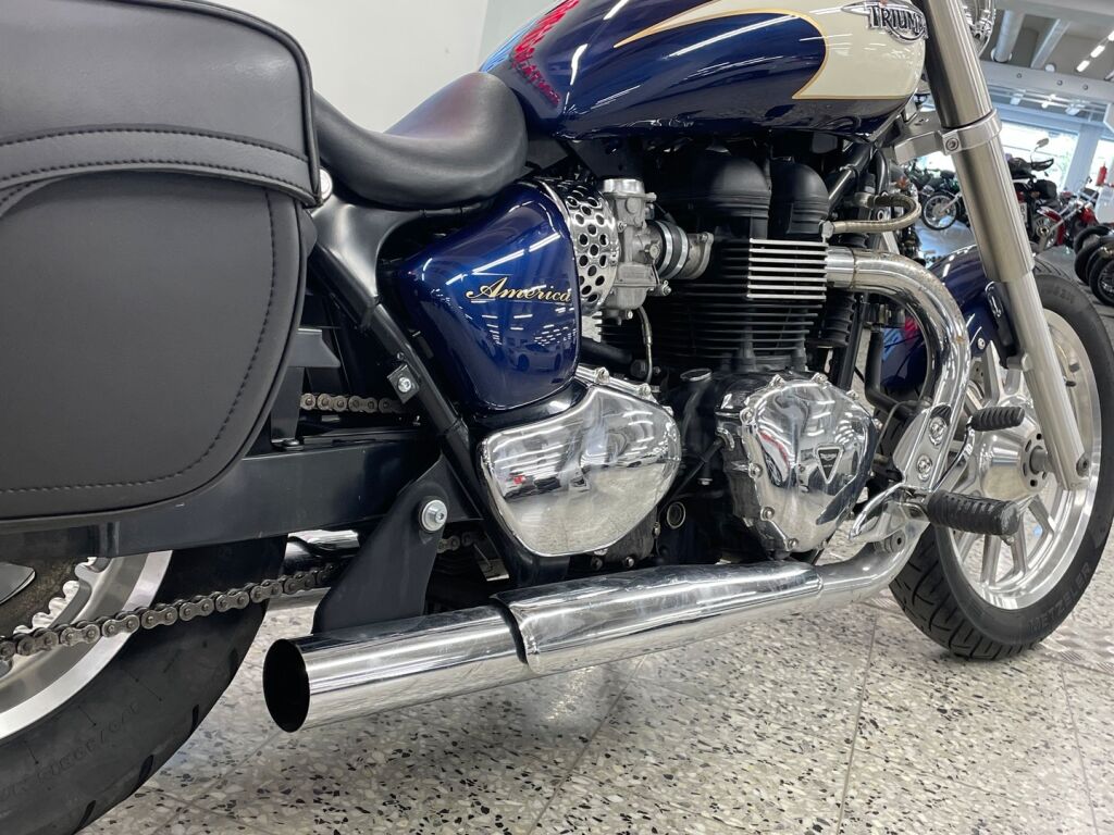 Triumph AMERICA 2010 