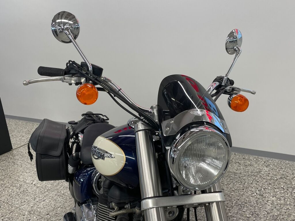 Triumph AMERICA 2010 