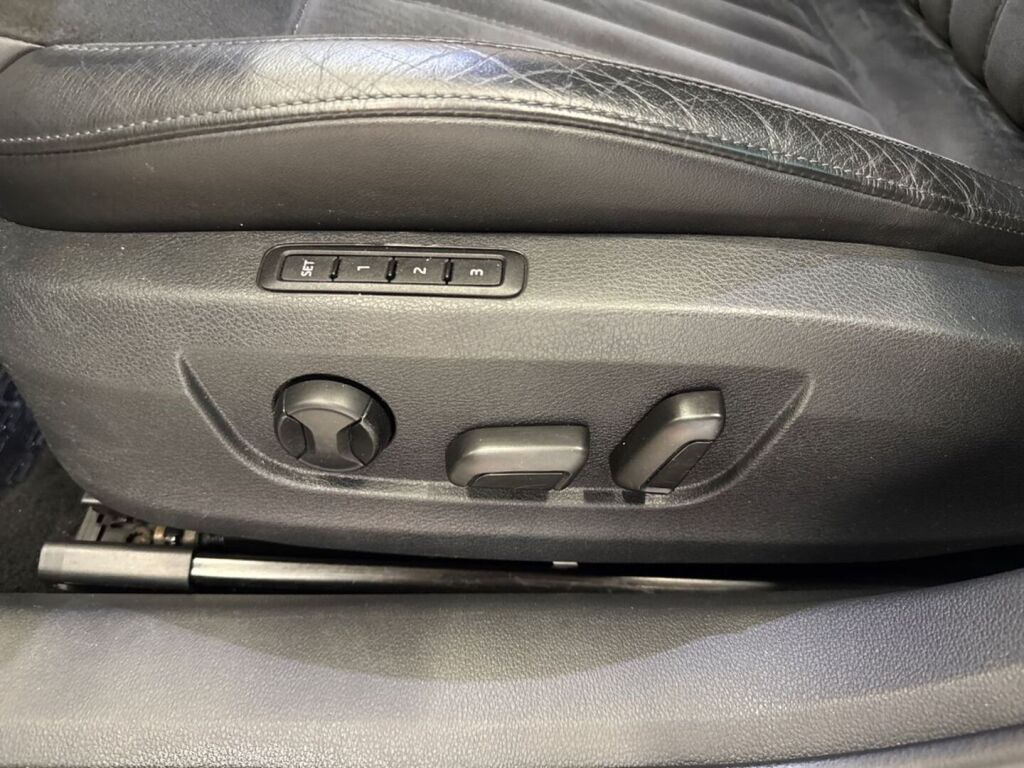Skoda Superb 2019 Harmaa