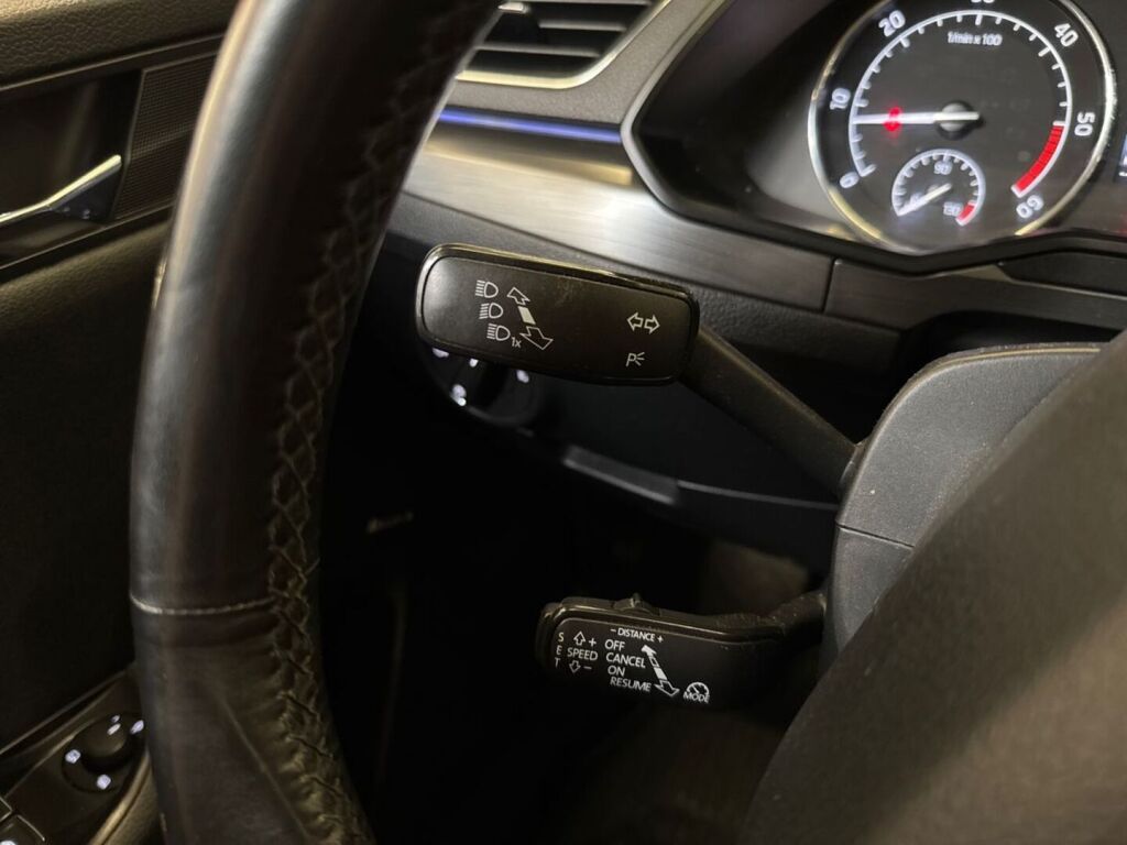 Skoda Superb 2019 Harmaa