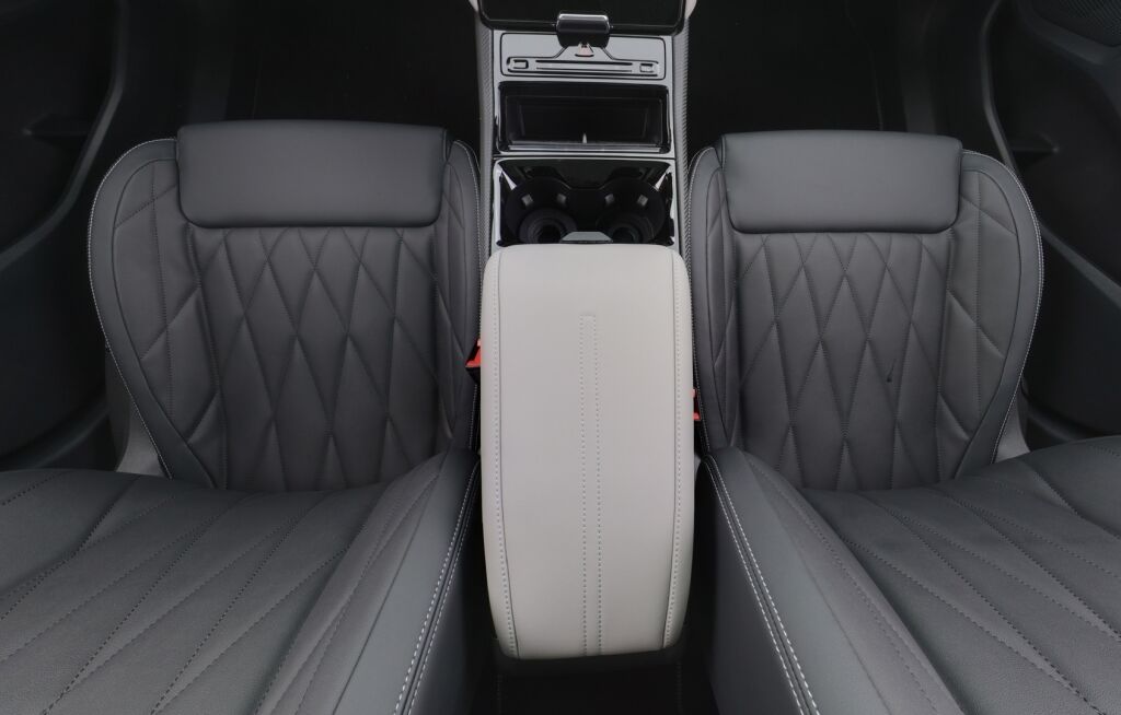 Ford Explorer 2026 Sininen