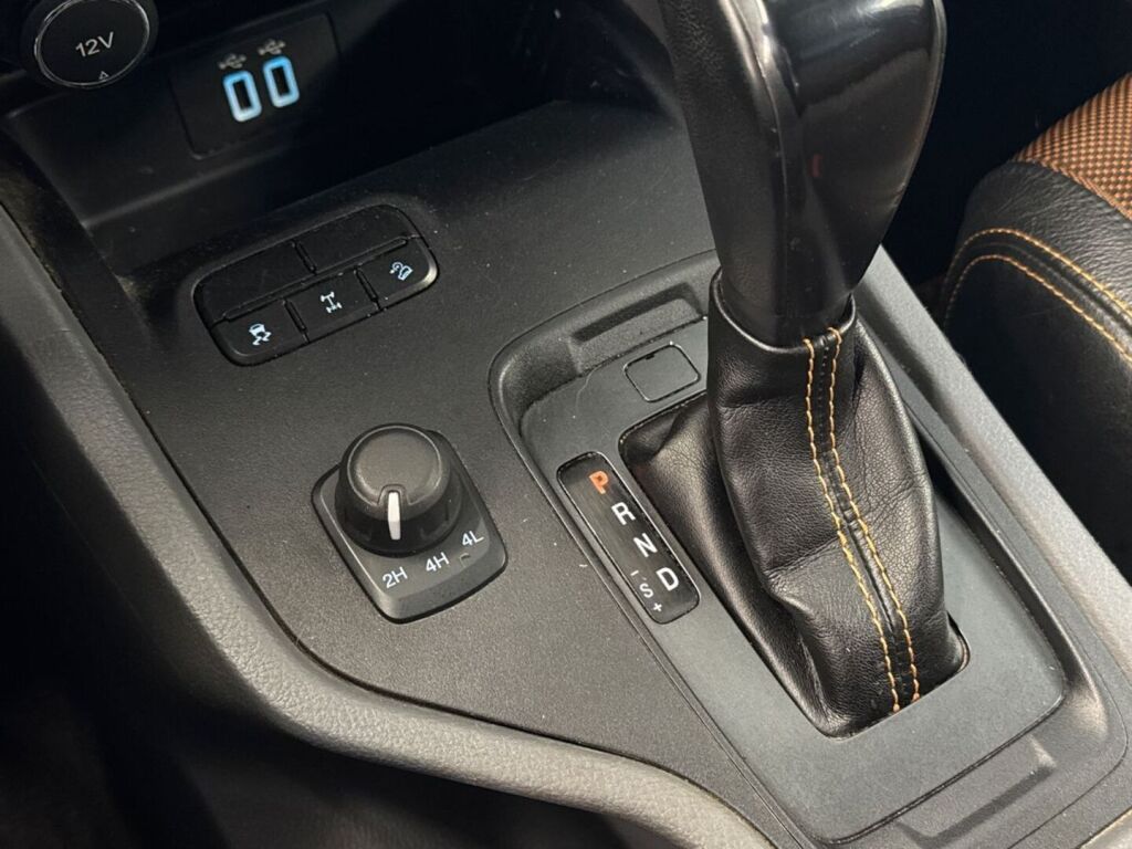 Ford Ranger 2019 Oranssi