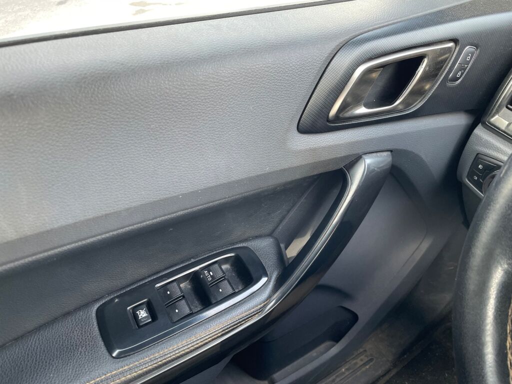 Ford Ranger 2019 Oranssi