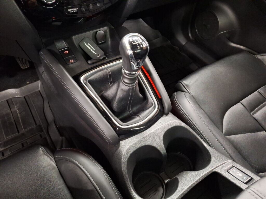 Nissan Qashqai 2019 Punainen