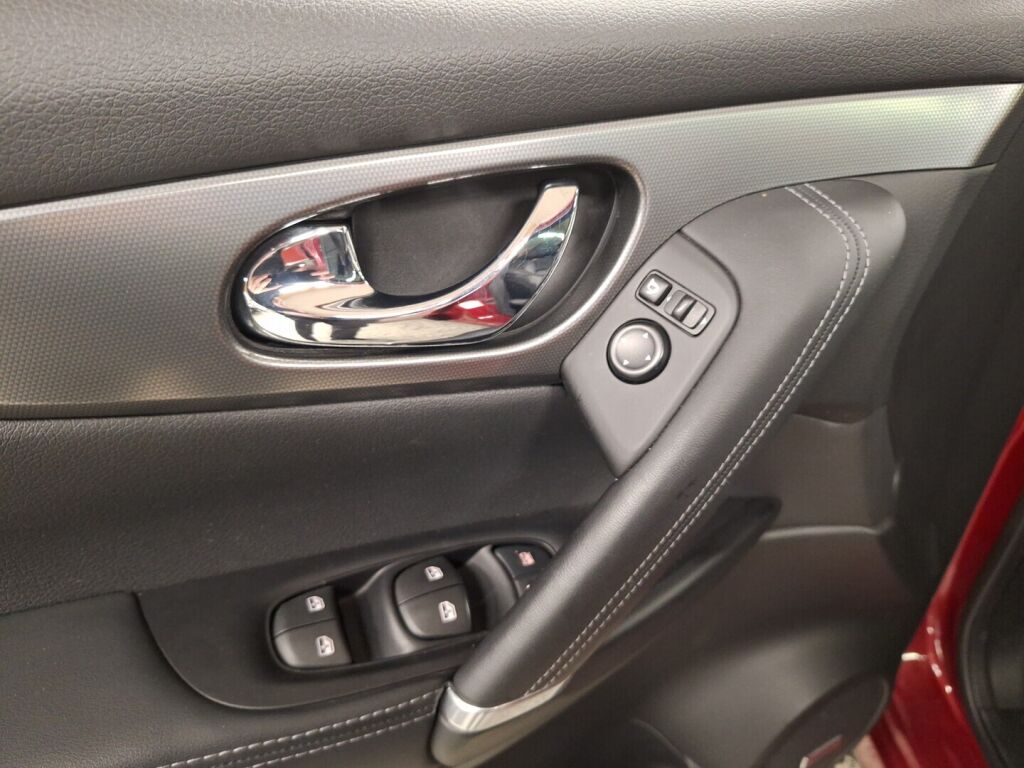 Nissan Qashqai 2019 Punainen