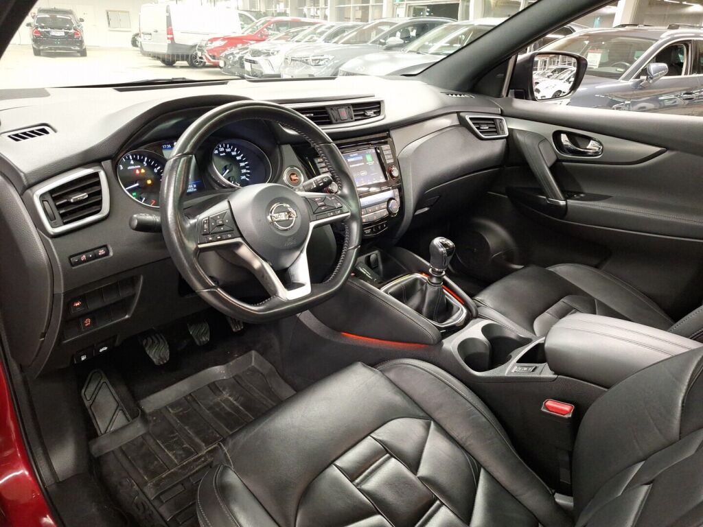 Nissan Qashqai 2019 Punainen
