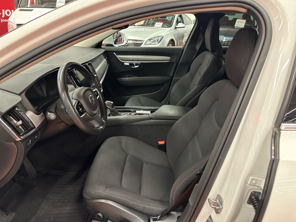 Volvo V90 2019 Valkoinen