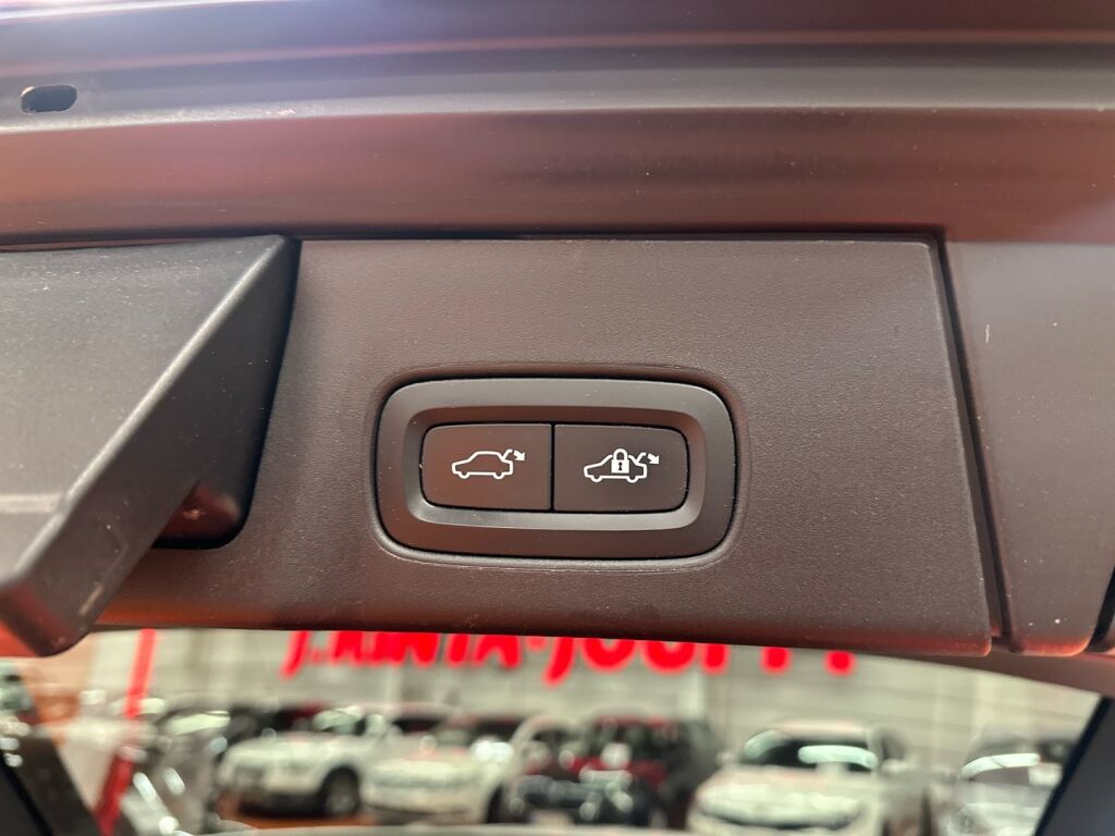 Volvo V90 2019 Valkoinen