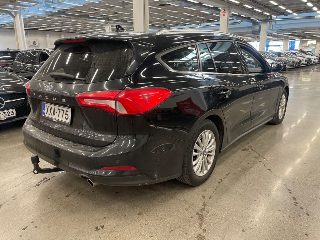 Ford Focus 2019 Musta