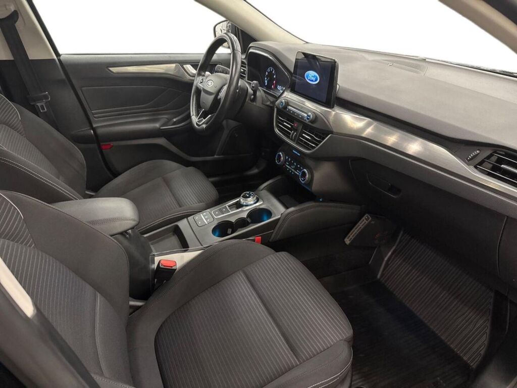 Ford Focus 2019 Musta