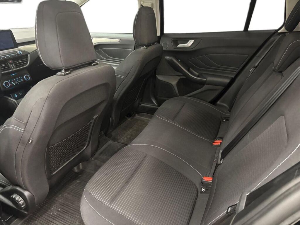 Ford Focus 2019 Musta