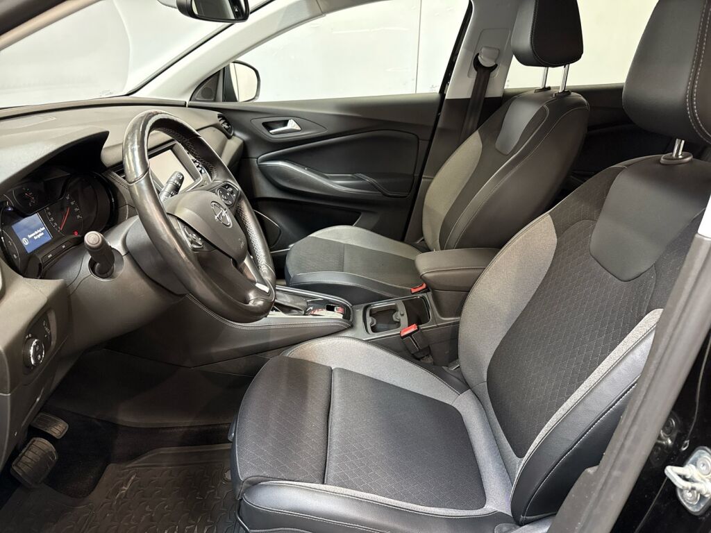 Opel Grandland X 2019 Musta