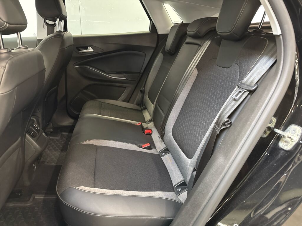 Opel Grandland X 2019 Musta
