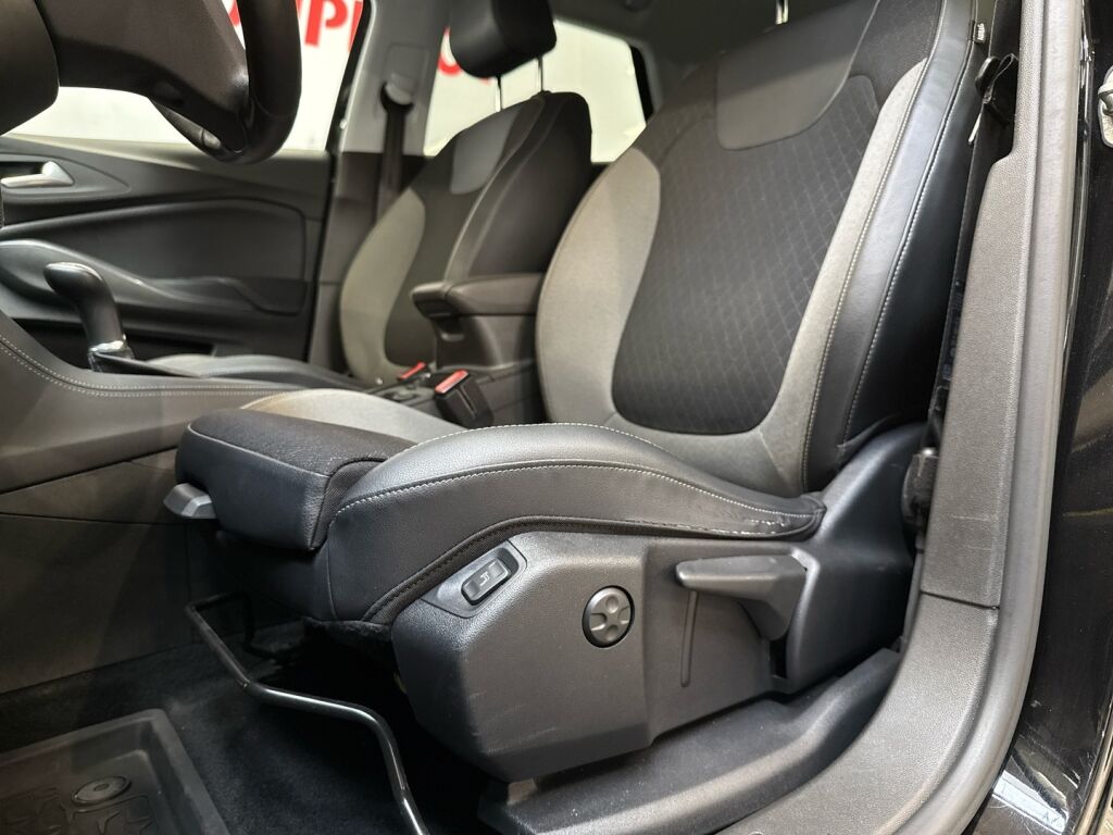 Opel Grandland X 2019 Musta