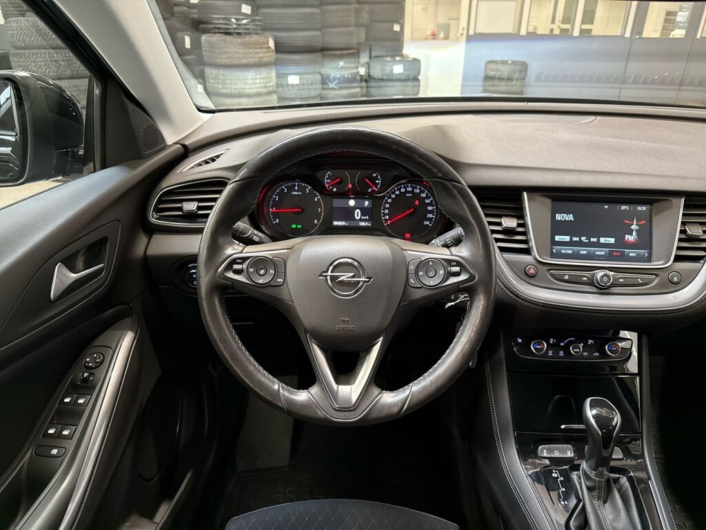 Opel Grandland X 2019 Musta