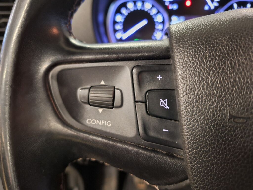 Peugeot Expert 2019 Valkoinen