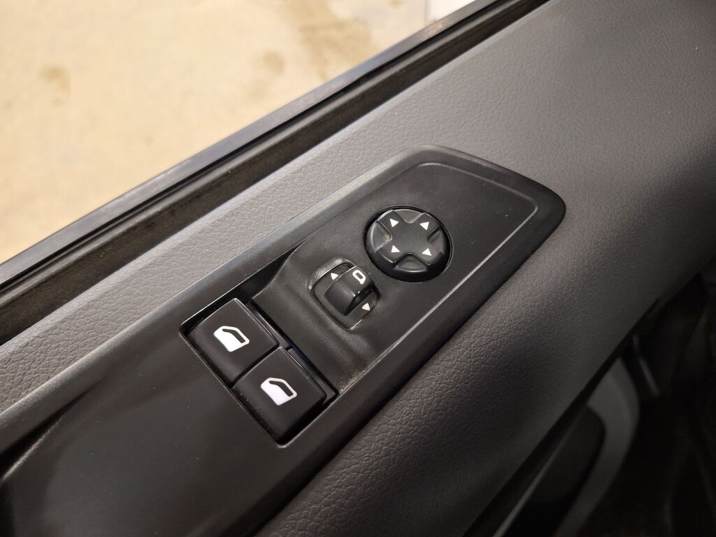 Peugeot Expert 2019 Valkoinen